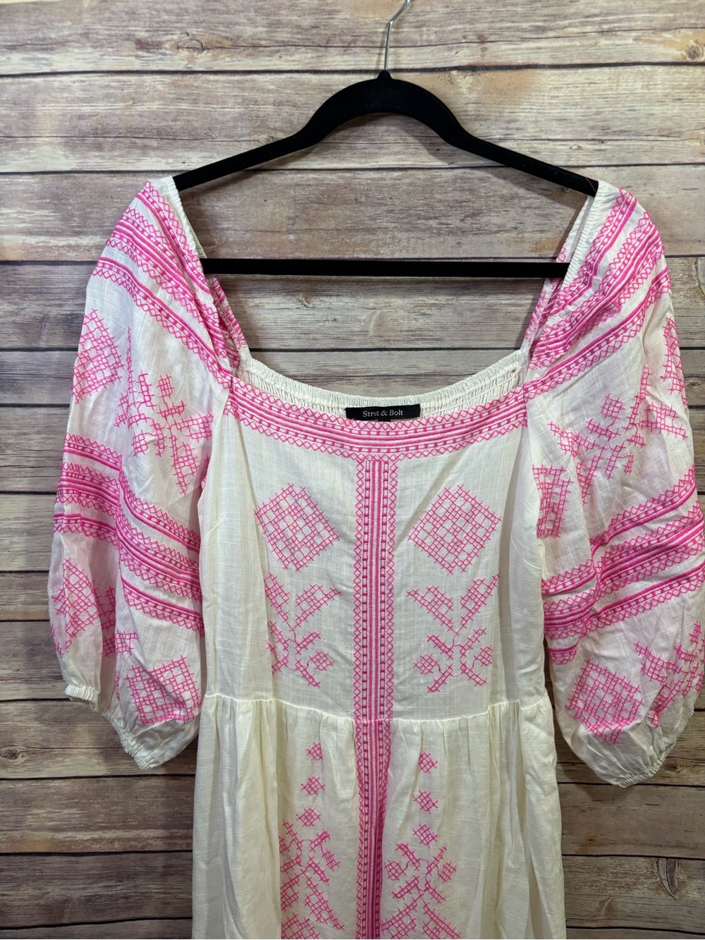 VICI Strut & Bolt Embroidered Linen Midi Dress Size Medium - Picture 5 of 10